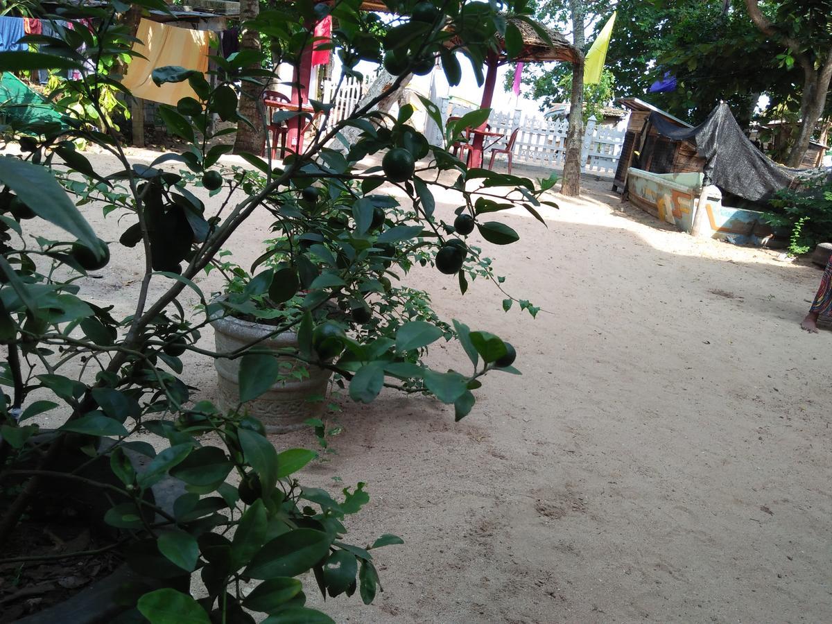 Parei Beach Inn Tangalle Kültér fotó
